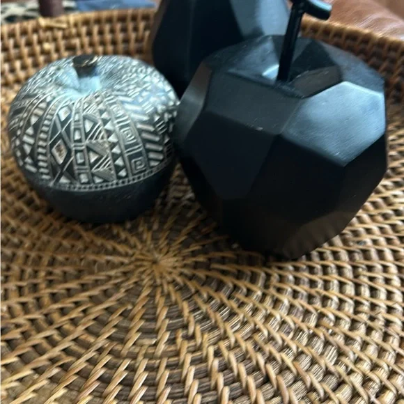 Black Geometric Decor Set - Picture 3 of 4